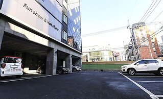Show Hotel