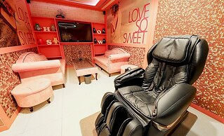 Show Hotel