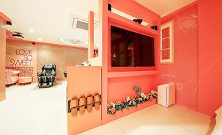 Show Hotel