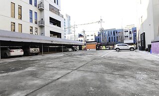 Show Hotel