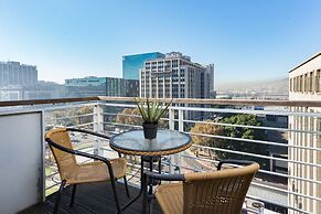 Fountain Suites 1001