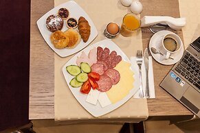 Hugo Hotel