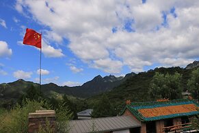 Brickyard Retreat at Mutianyu Great Wall