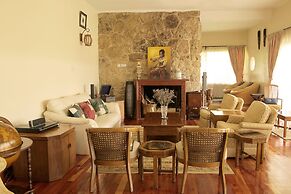 Zereniti House