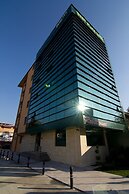 West Plaza Hotel