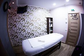 West Plaza Hotel