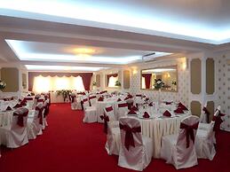 West Plaza Hotel