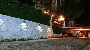 Villa Napoli Bed & Breakfast