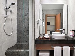 Mövenpick Hotel Apartments Downtown Dubai