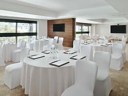Mövenpick Hotel Apartments Downtown Dubai