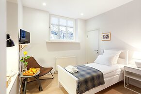 Jolly apartments
