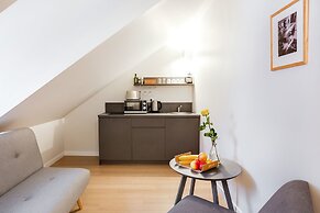 Jolly apartments