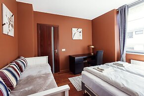 Jolly apartments