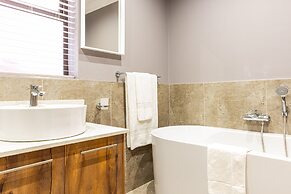 Boardwalk Lodge - B&B