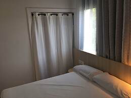 Casa Del Mar Hotel