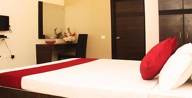 Hotel Crest Inn