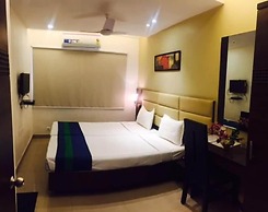 Hotel Crest Inn