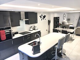 Millstream Mews