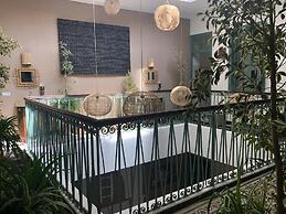 Bed Square - Hostel