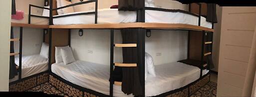 Bed Square - Hostel