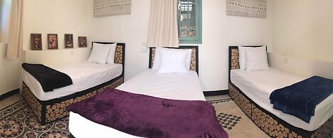 Bed Square - Hostel