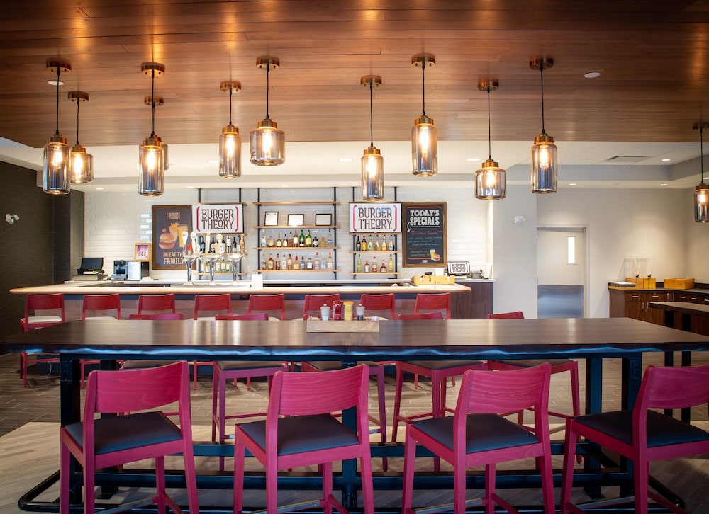 Holiday Inn Edmonton South - Evario Events by IHG