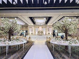 Holiday Inn Edmonton South - Evario Events by IHG