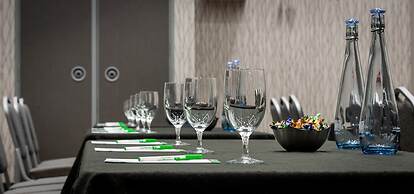 Holiday Inn Edmonton South - Evario Events by IHG