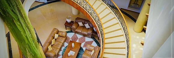 Hotel Ruinas Resort