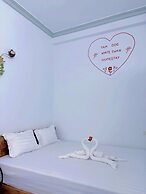 Tamcoc White Swan Hostel