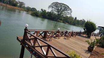 Paradise Riverview Resort