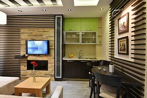 Villa Natural Wood