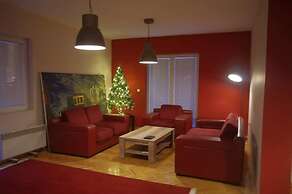 Grande House