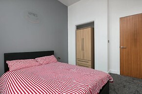 Apartment 33