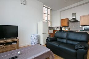 Apartment 33