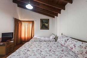 Lima Fabulous  House 5br sleep8 Next Mall