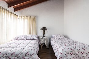 Lima Fabulous  House 5br sleep8 Next Mall