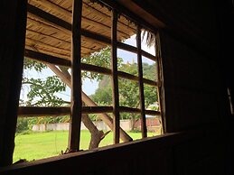 Family Batcave Homestay - Hostel