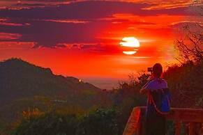 Family Batcave Homestay - Hostel
