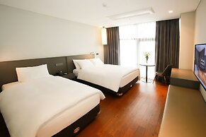 WesternLife Hotel
