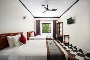 Noni Tree Hostel