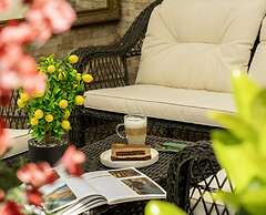 Royan Suites