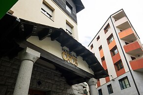 Hotel Oros by Nexta