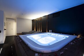 Alkamuri Posh Hotel & Spa