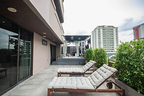 THEA Private Suites by TH District