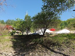Hwaya Mountain Pension