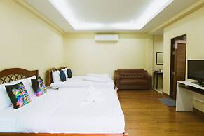 Akantuka Homestay