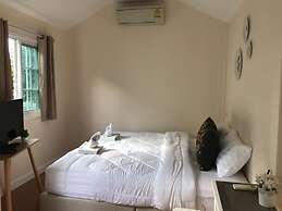 Akantuka Homestay