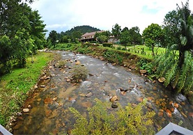 Akantuka Homestay