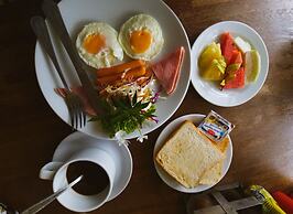 Akantuka Homestay